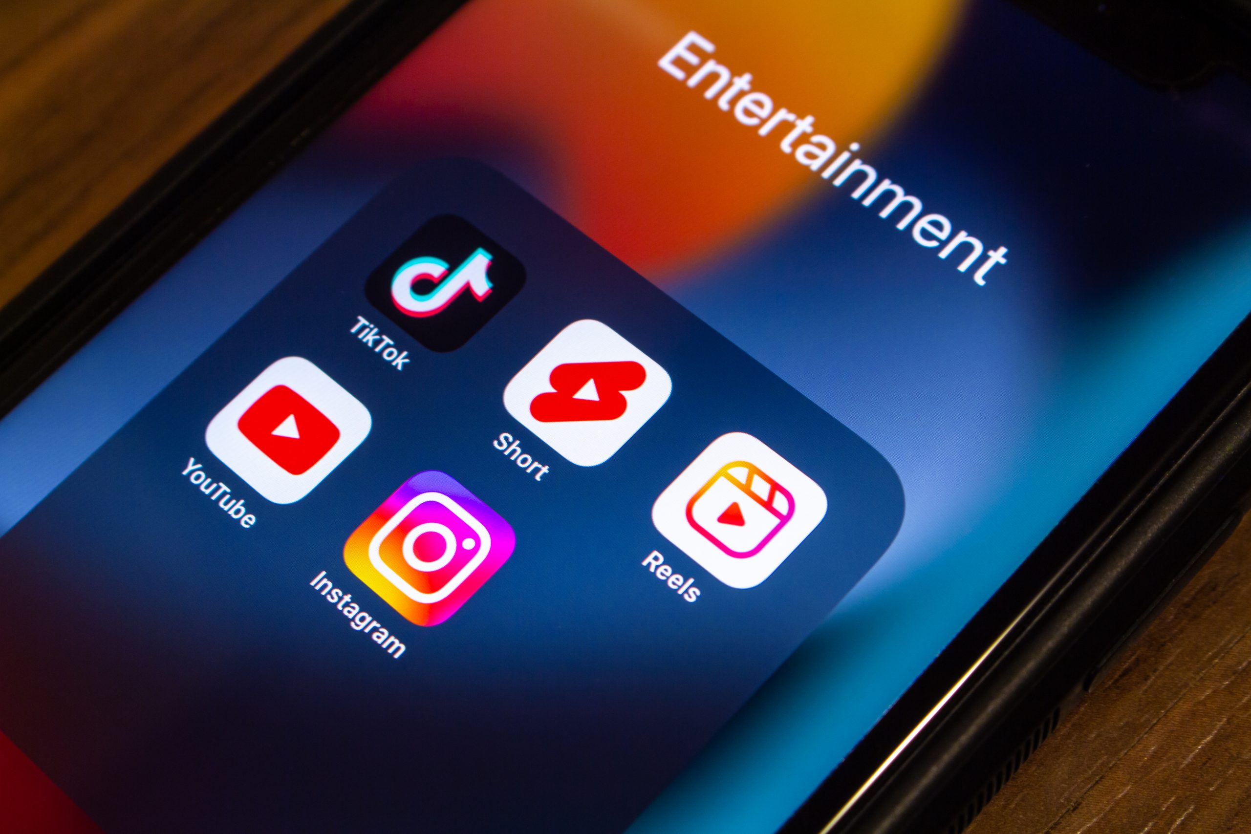 Vídeos Curtos em Redes Sociais